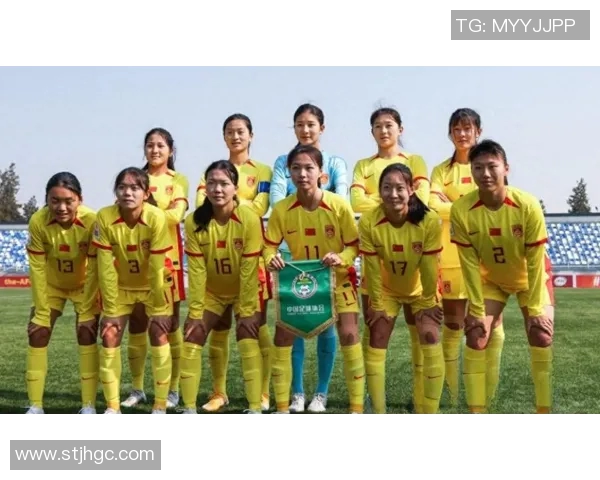 朝鲜女足与中国女足小组赛激战正酣谁能在赛场上笑到最后